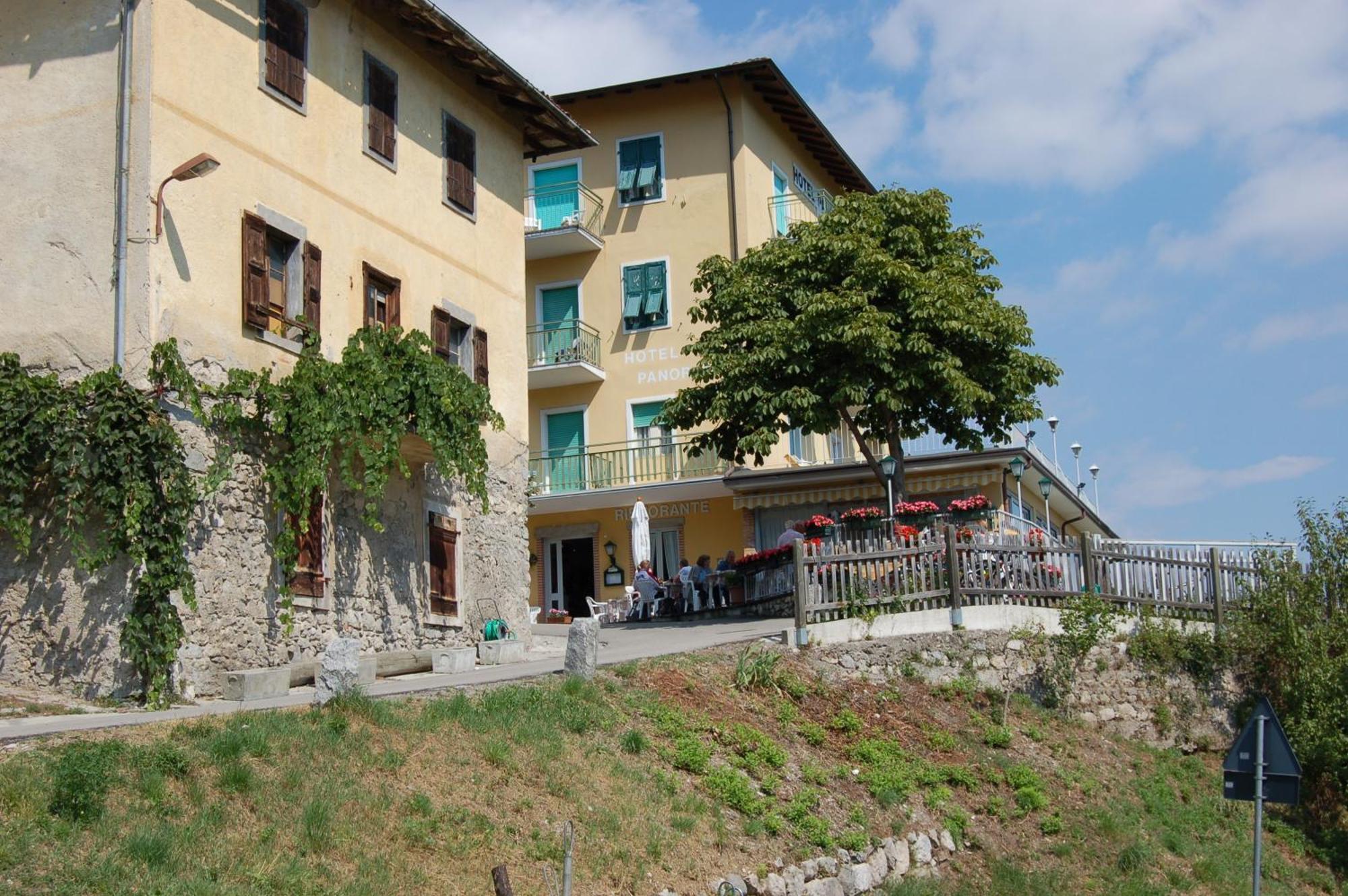 Hotel Panorama Riva del Garda Exterior photo